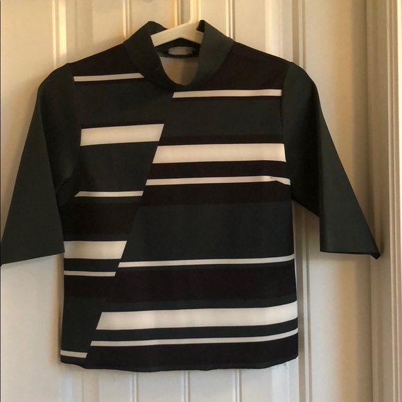 Striped olive white top - Picture 1 of 3